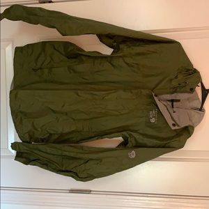 Men’s medium Mountain Hardwear rain Jacket